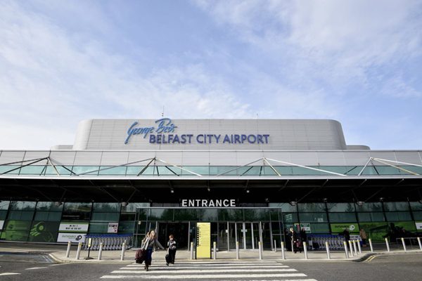 A Comprehensive Comparison of Belfast’s Two Airports: City Transport, Services & Flight Options