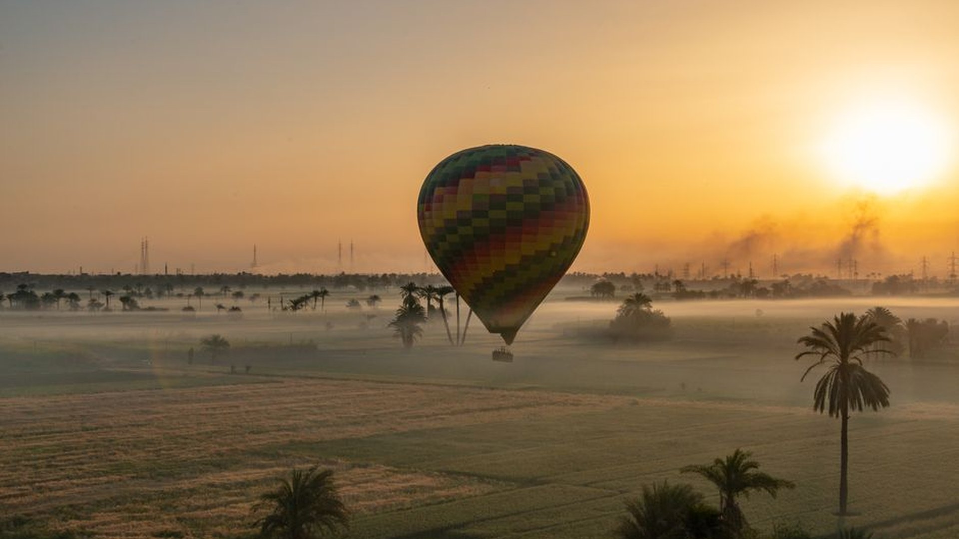 hot air balloon sunrise takeoff remote field Cappa